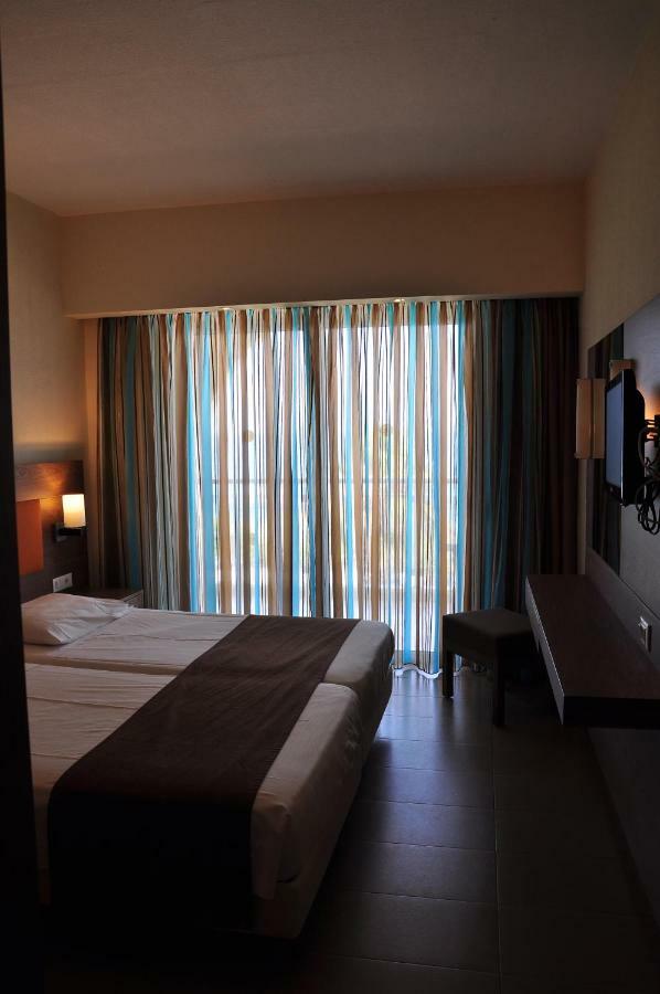 Sea Melody Beach Hotel Apartments Ialisos Exterior foto
